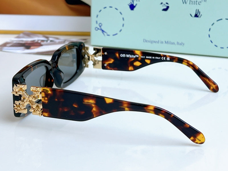 Off-White Square shape sunglasses