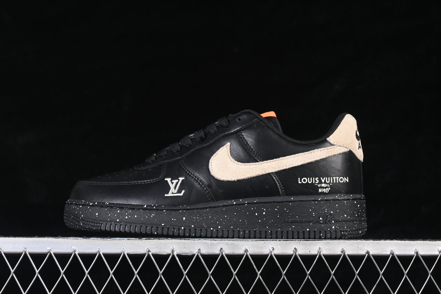 Premium Black Leather Low-Top Sneaker SD duck