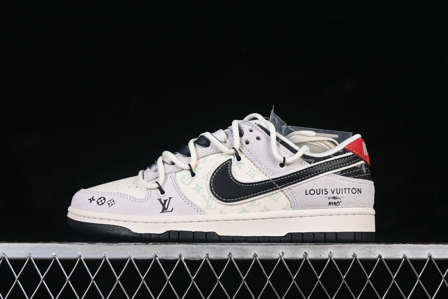 Monogram-Inspired Low-Top SD duck