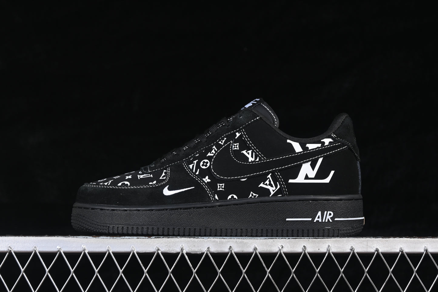 Luxury Monogram Low-Top Street Sneaker SD duck