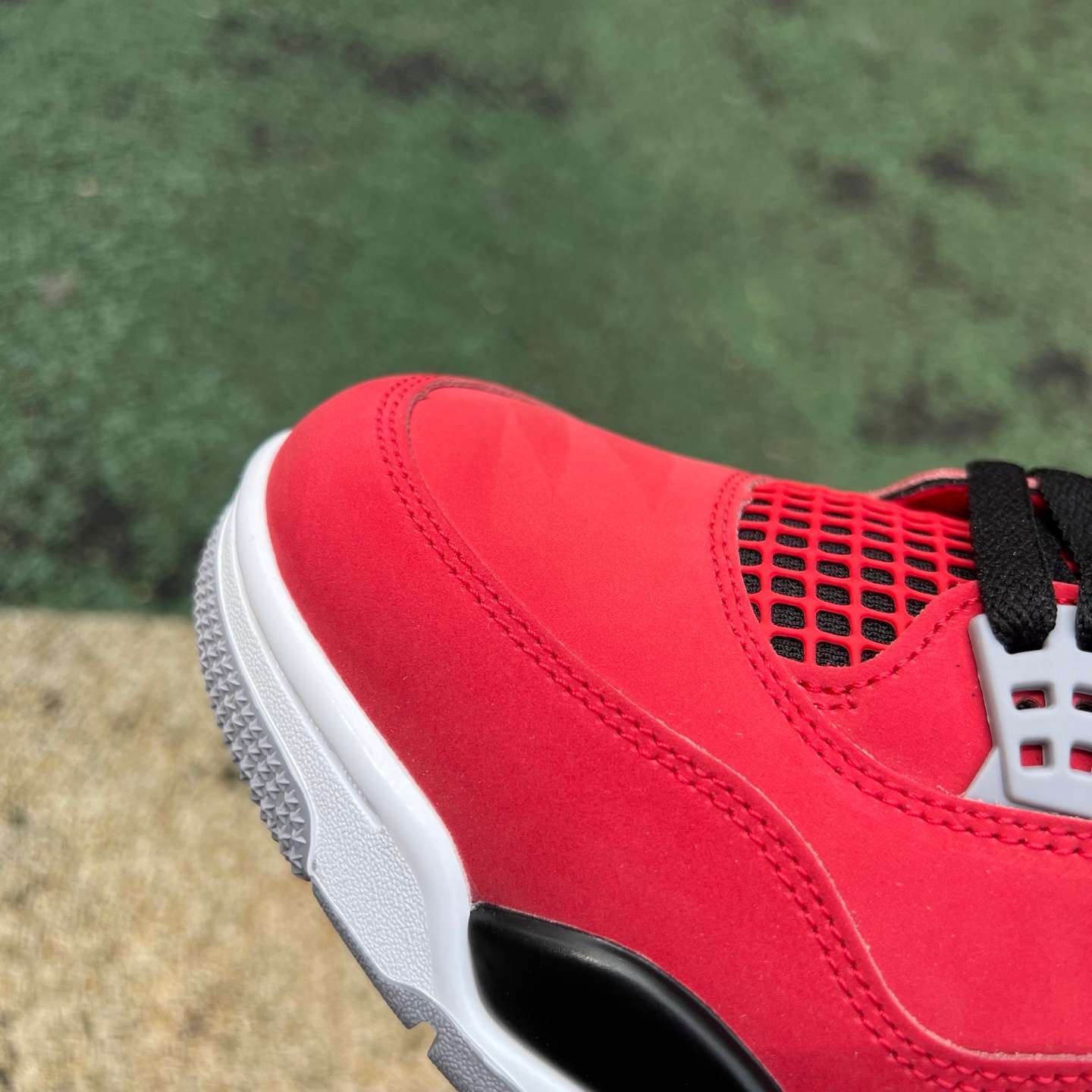 Elite Retro 4 Crimson Core