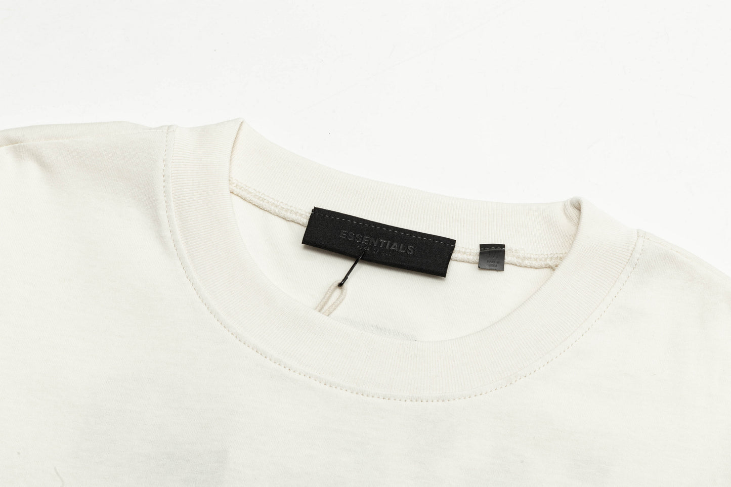 Urban Essential Statement Tee — Clean Front, Bold Back Energy