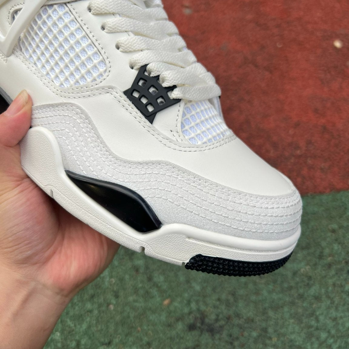 Elite Retro 4 Summit White