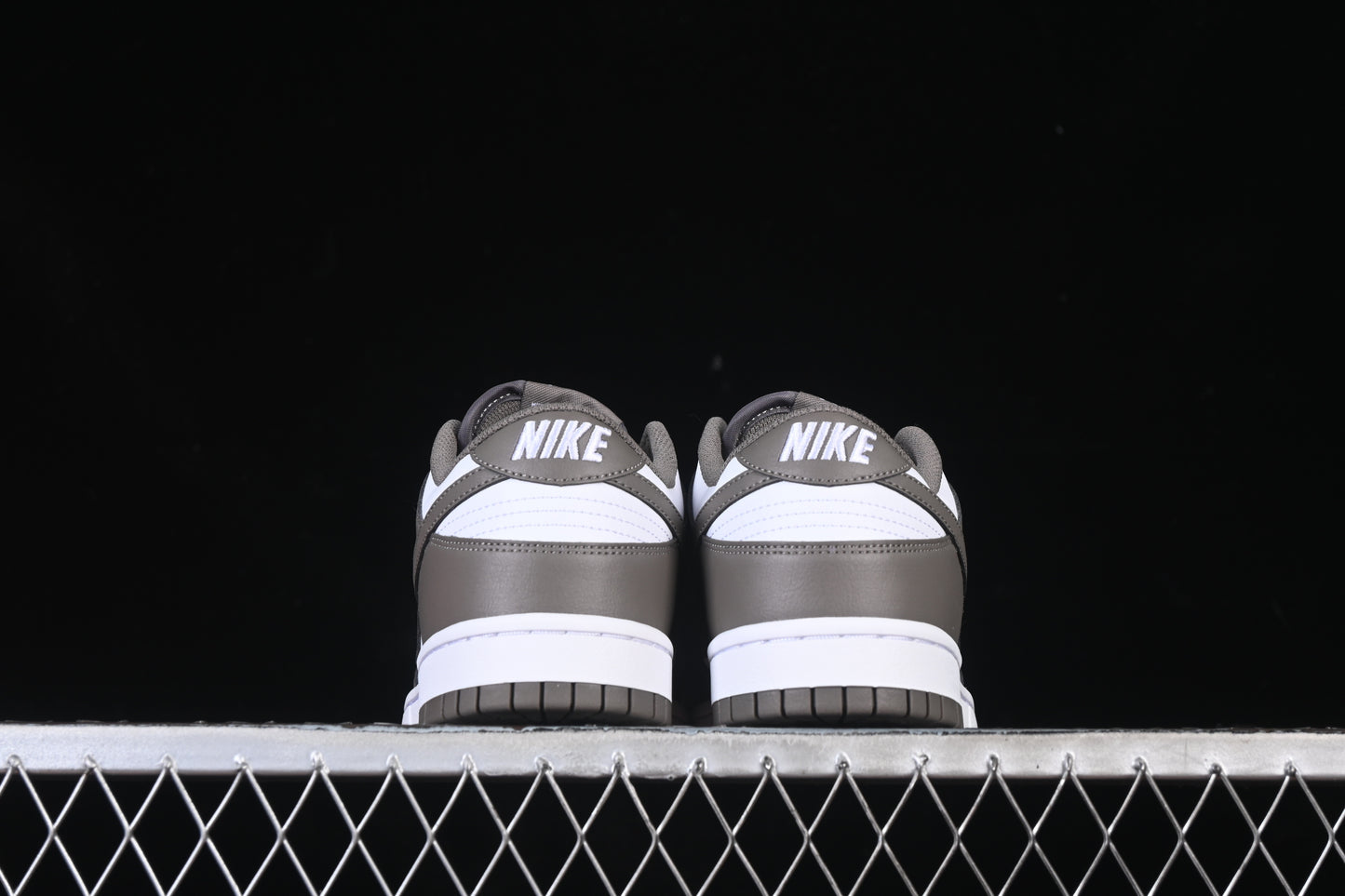 Two-Tone Grey & White Low-Top SD duck
