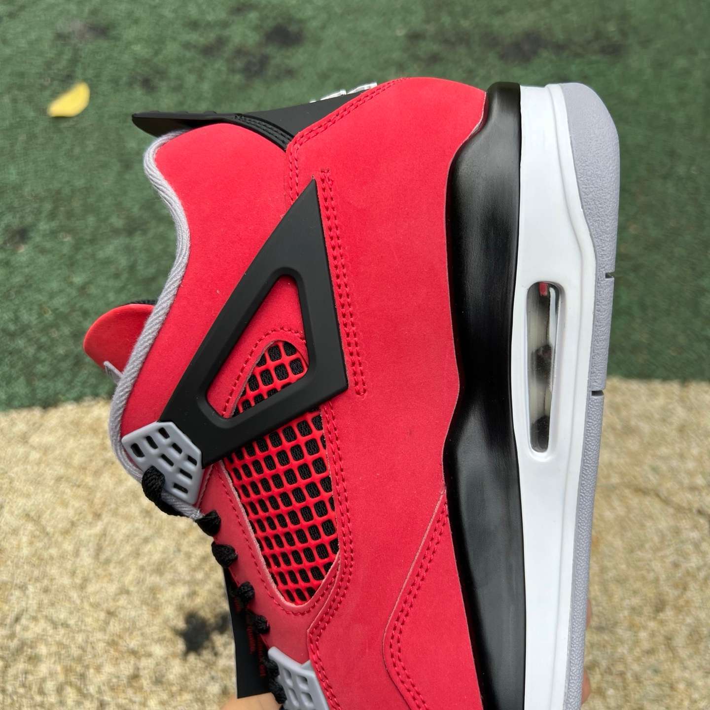 Elite Retro 4 Crimson Core