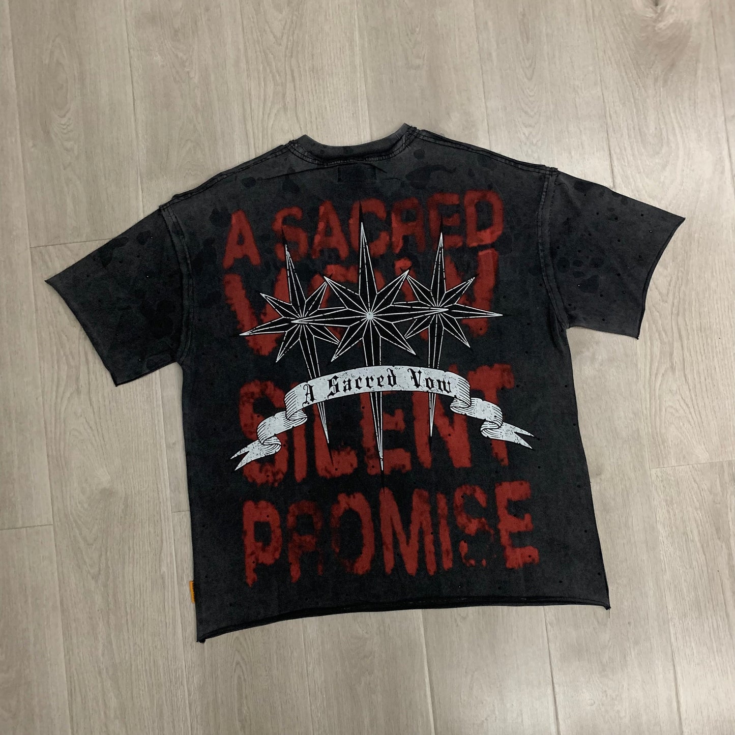 FIRST ROW A Sacred Vow Thornbush Stars Crop Tee