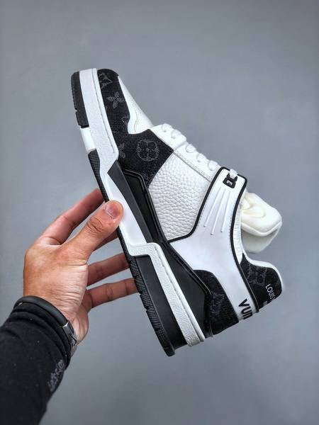 Louis Vuitton Trainer FL24 – Black & White