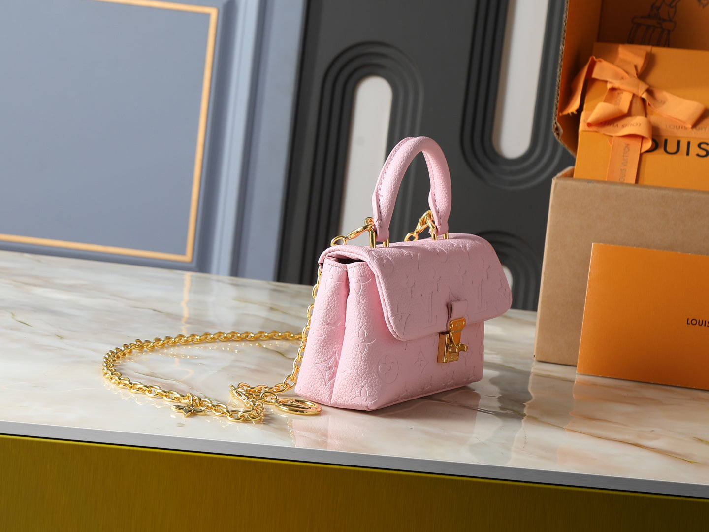 Urban Pink Dream – Nano Madeleine