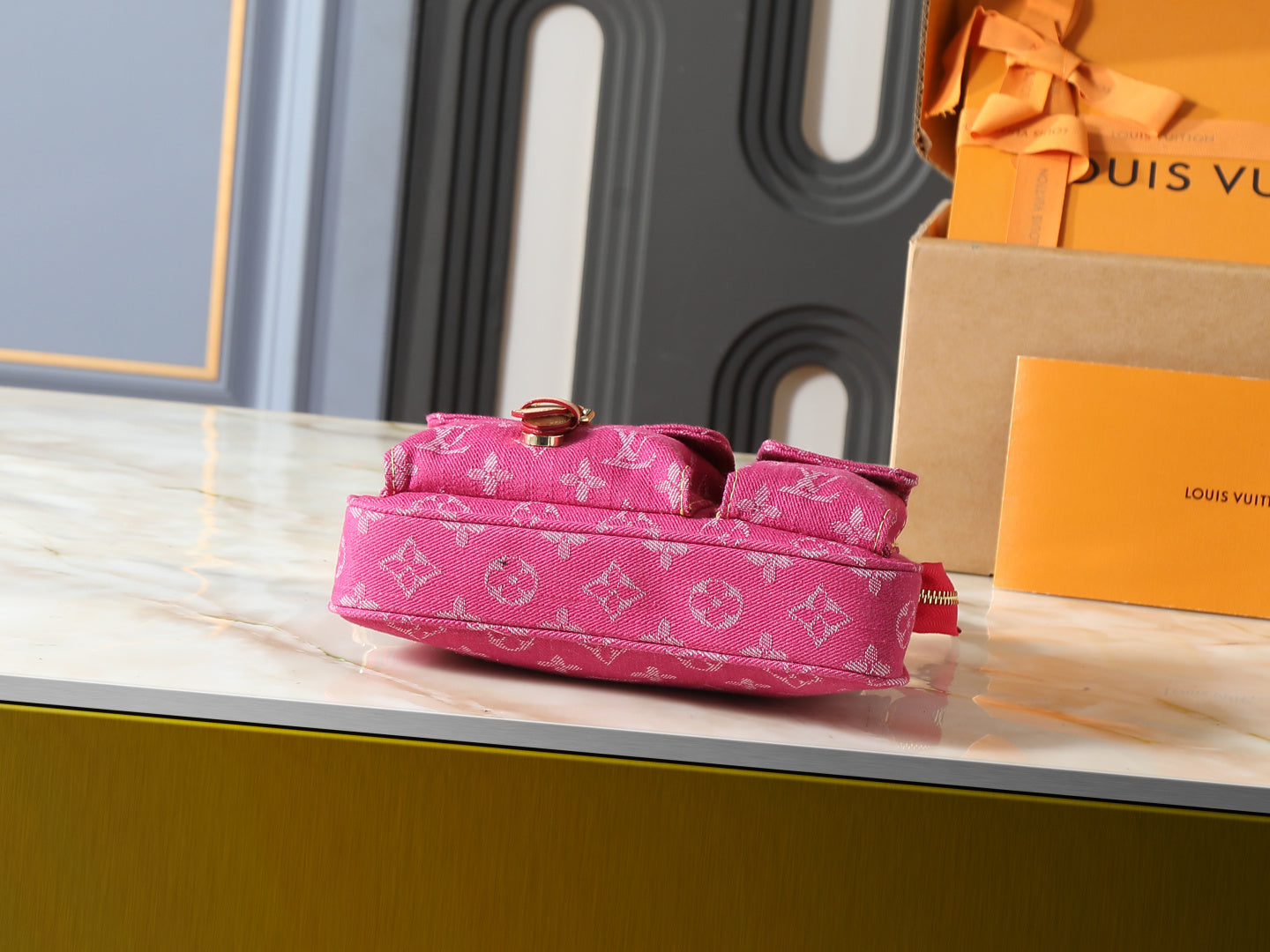 Urban Denim Cargo – Blue / Pink Edition