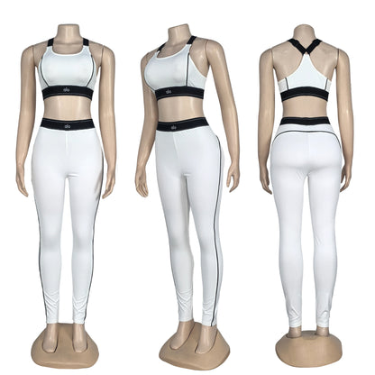 Two‑piece active set that lifts, shapes, and keeps you moving.