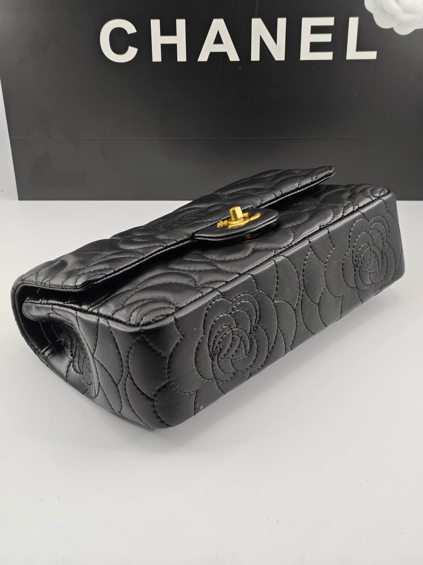 Camellia Classic Medium Flap
