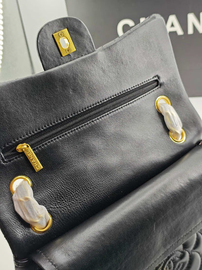 Camellia Classic Medium Flap