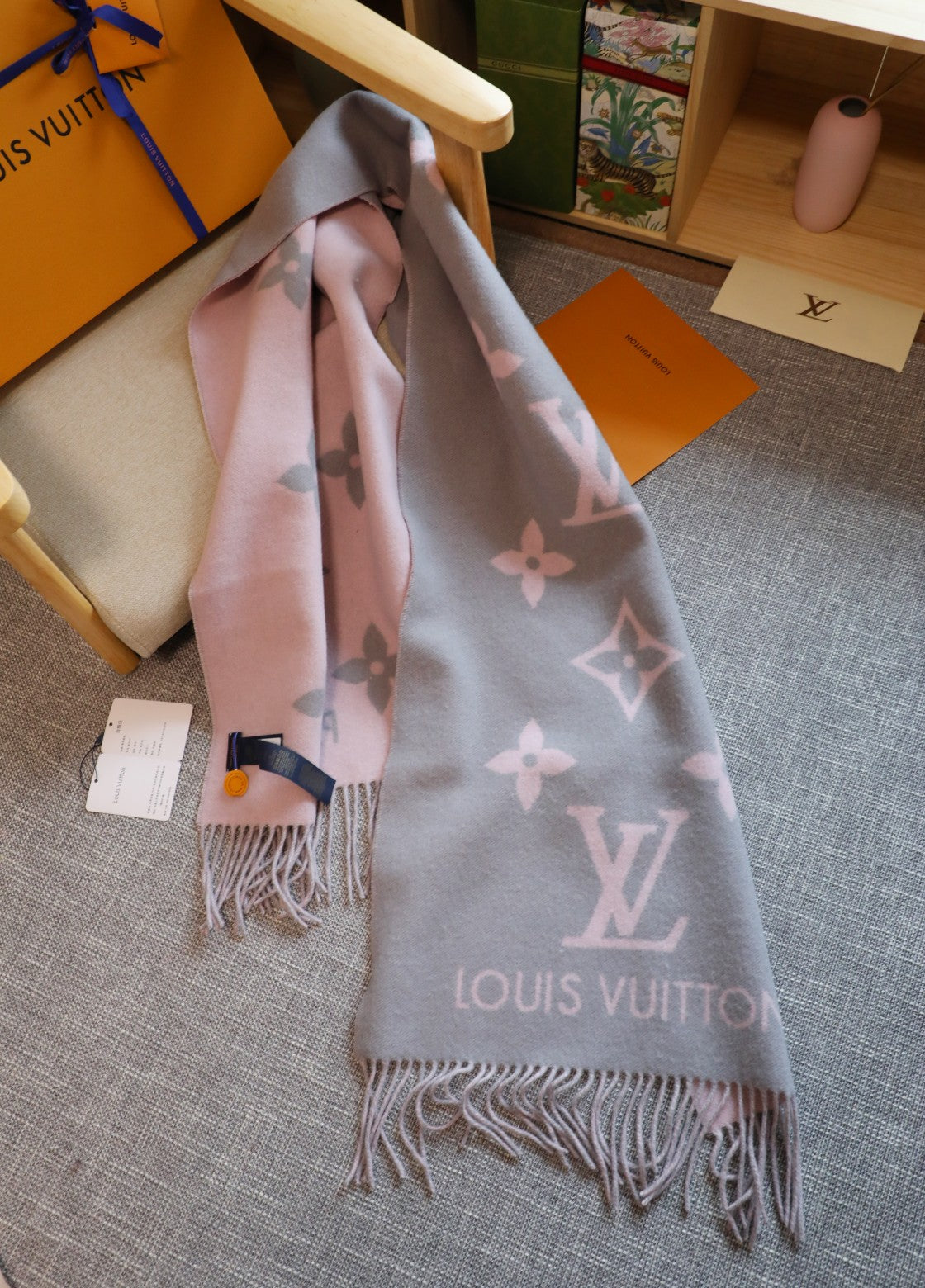 Louis Vuitton Monogram Wool Cashmere Scarf – Rose Cloud Edition