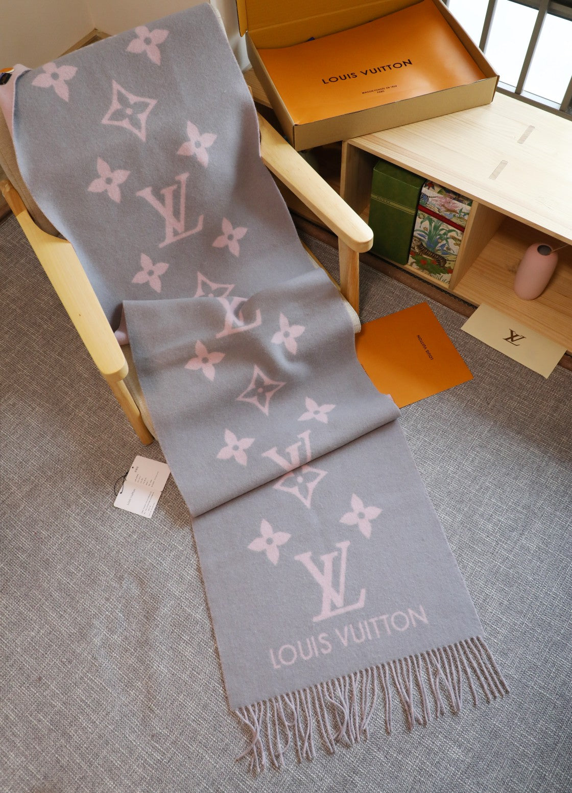 Louis Vuitton Monogram Wool Cashmere Scarf – Rose Cloud Edition