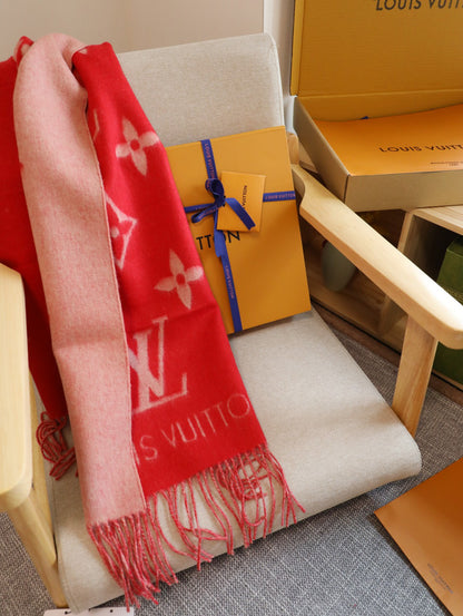 Louis Vuitton Monogram Wool Cashmere Scarf – Rouge Edition