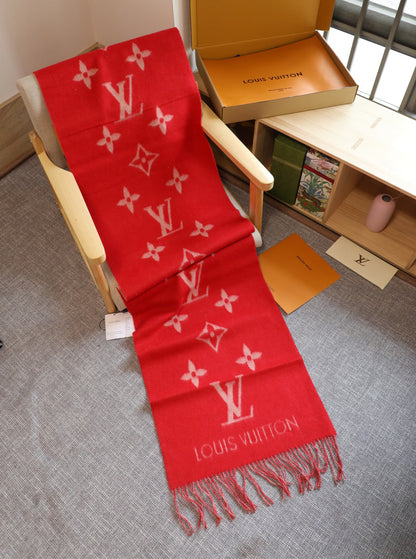 Louis Vuitton Monogram Wool Cashmere Scarf – Rouge Edition