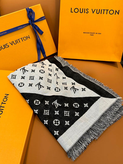 Louis Vuitton Monogram Reversible Wool Scarf – Noir & Blanc Edition