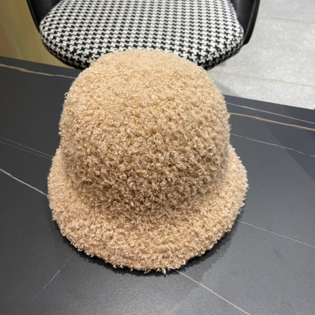 Curly Beige Textured Bucket Hat – Cozy Luxe Edition