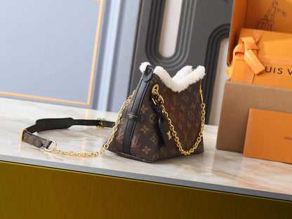 Luxury Ski BB Carry-All Bag