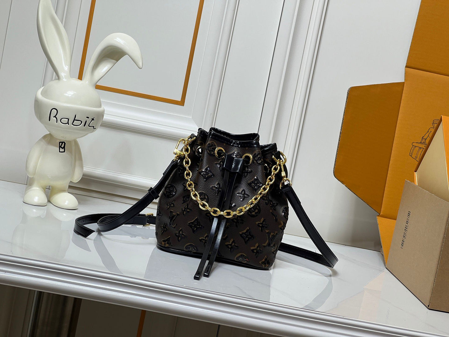 Luxury Noe BB Structured Bucket Bag