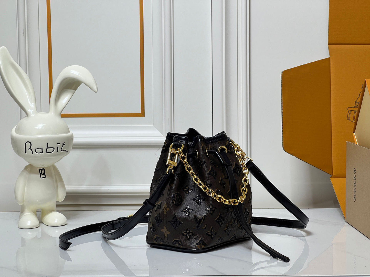 Luxury Noe BB Structured Bucket Bag