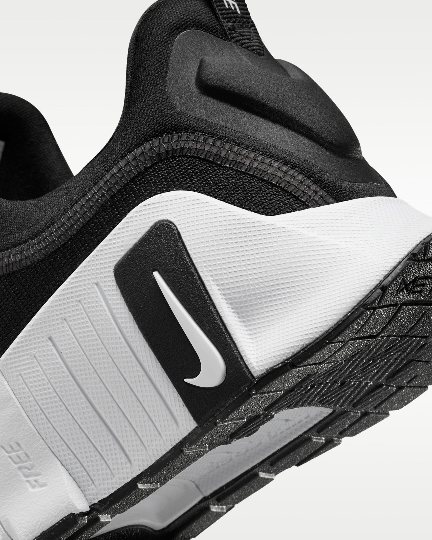Metcon 6 Flex Experience — Lightweight Comfort, Everyday Performance