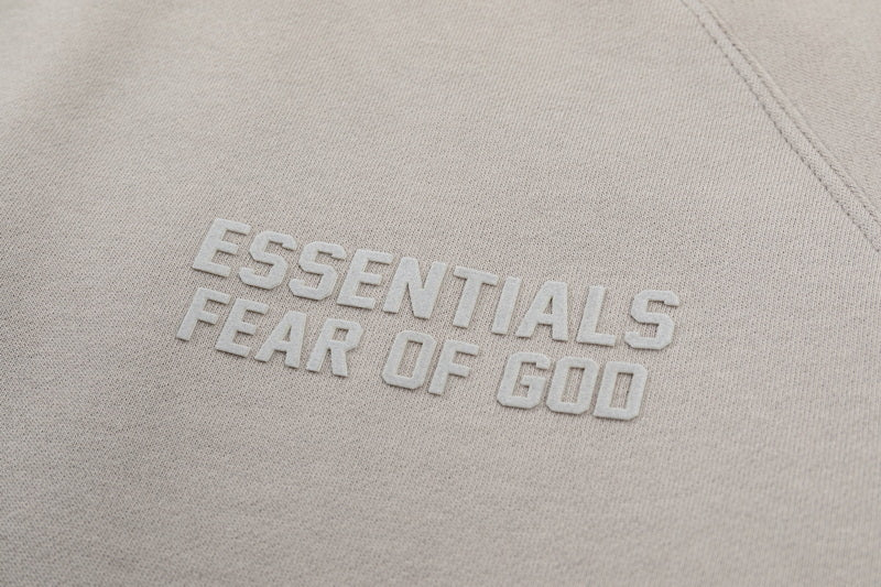 Urban Essential Crewneck — Elevated Comfort, Everyday Style