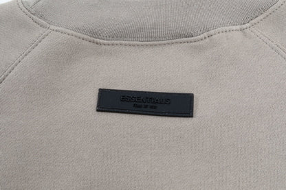 Urban Essential Crewneck — Elevated Comfort, Everyday Style