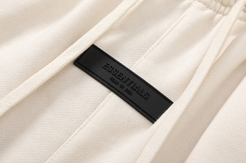 Urban Essential Shorts — Lightweight, Clean, Everyday Comfort