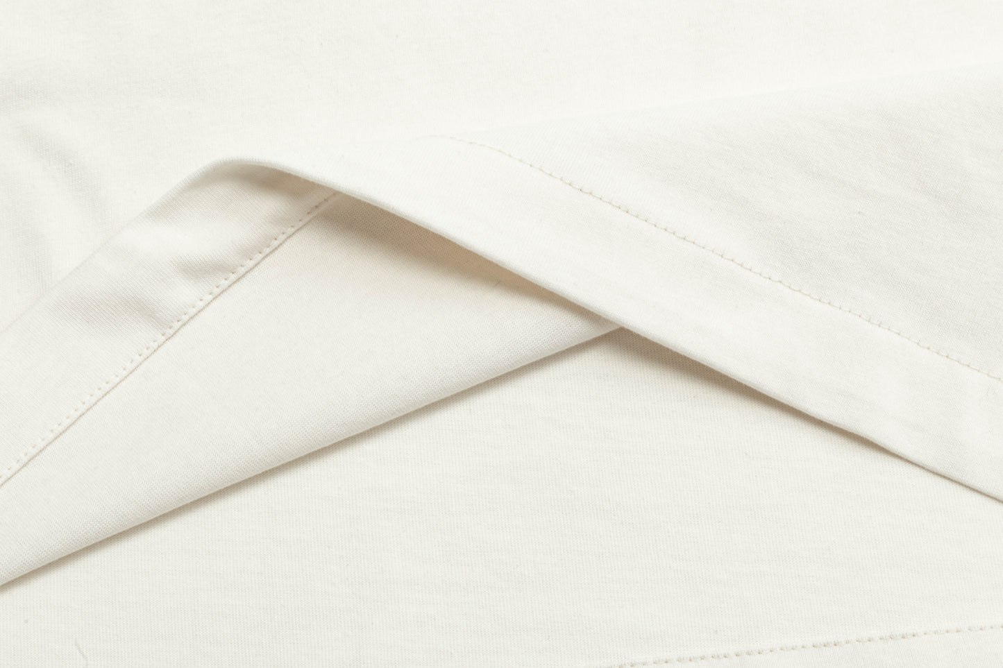Urban Essential Statement Tee — Clean Front, Bold Back Energy