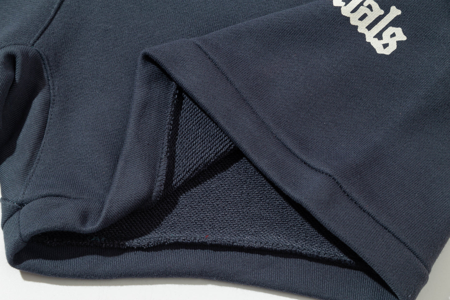 Urban Essential Classic Shorts — Clean Fit, Everyday Ease