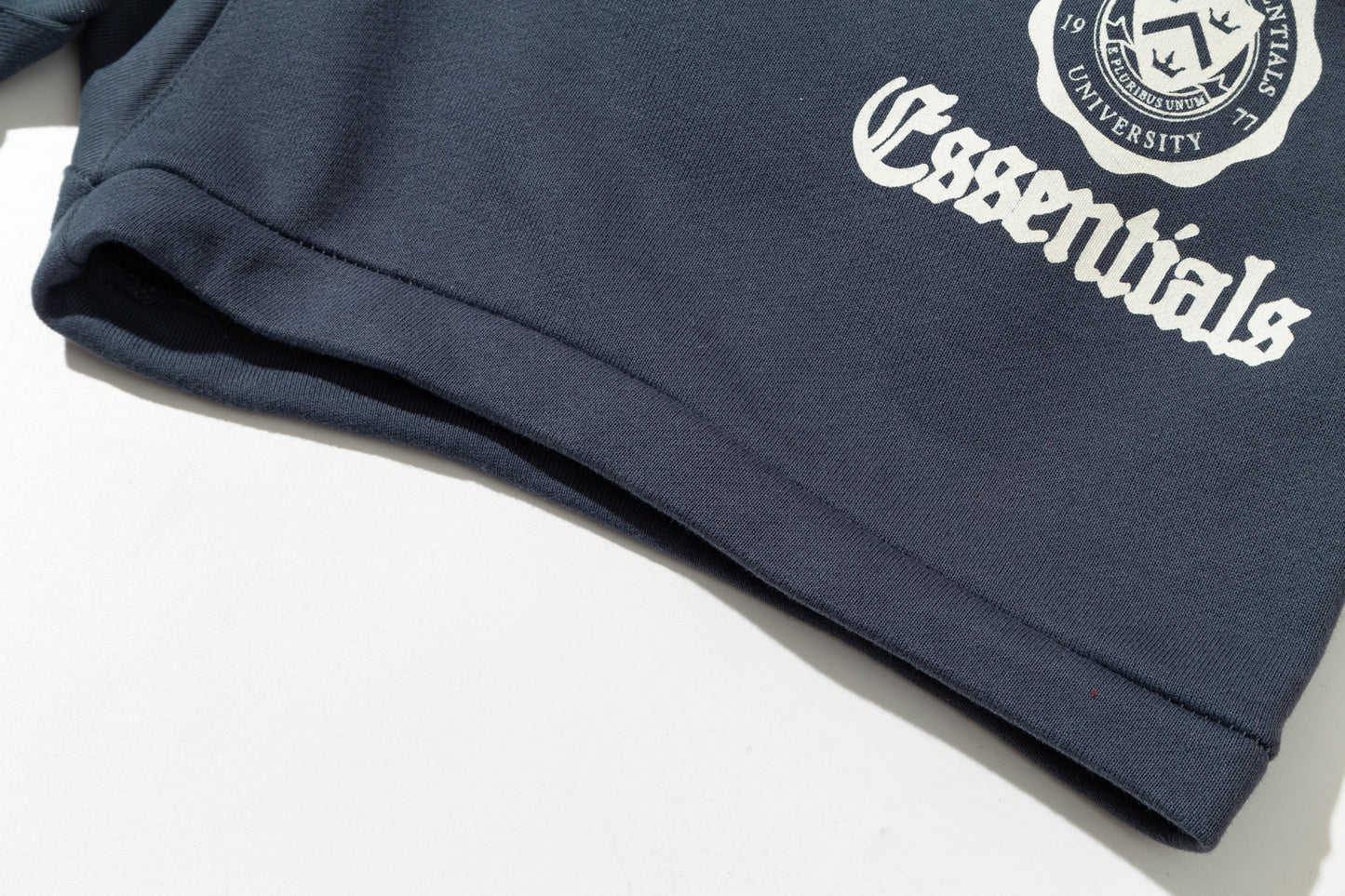 Urban Essential Classic Shorts — Clean Fit, Everyday Ease