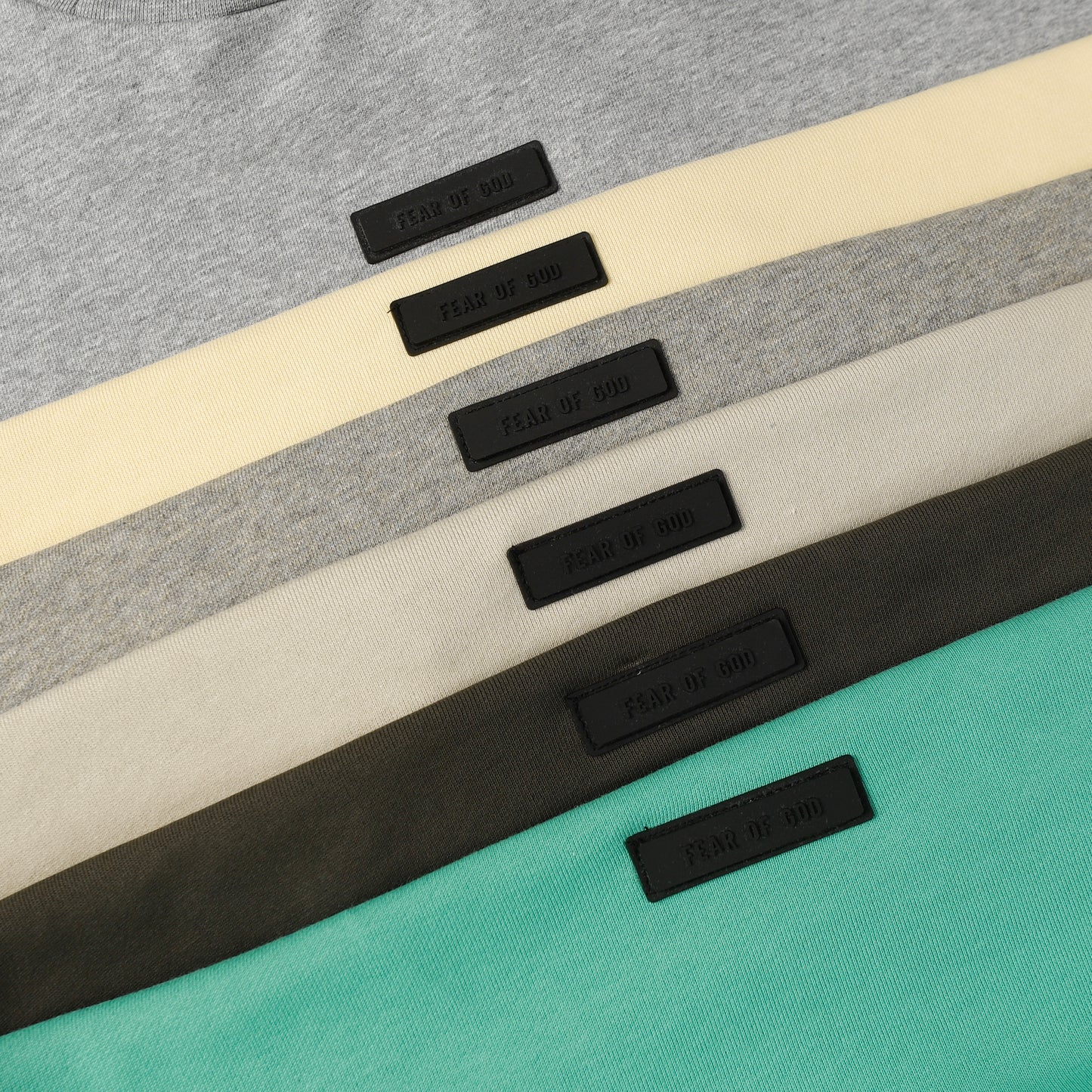 Urban Essential Crewneck — Minimal Design, Elevated Everyday Comfort