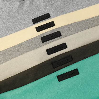 Urban Essential Crewneck — Minimal Design, Elevated Everyday Comfort