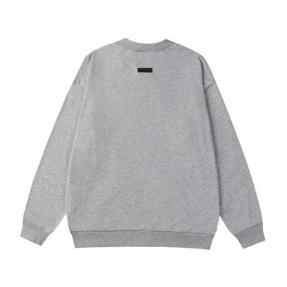 Urban Essential Crewneck — Minimal Design, Elevated Everyday Comfort