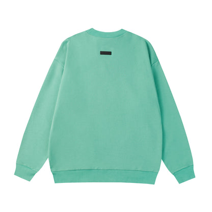 Urban Essential Crewneck — Minimal Design, Elevated Everyday Comfort