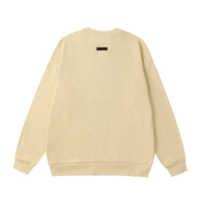 Urban Essential Crewneck — Minimal Design, Elevated Everyday Comfort