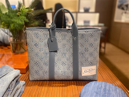 Louis Vuitton Voyage End Tote Bag