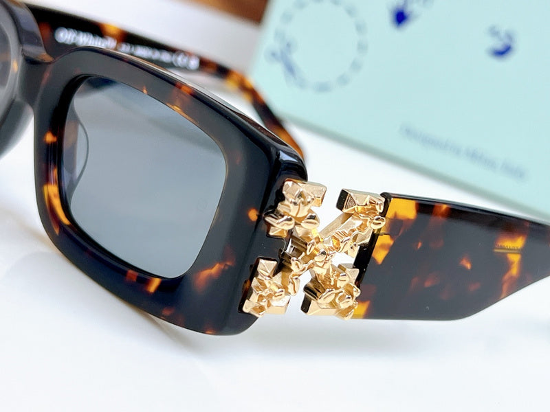 Off-White Square shape sunglasses