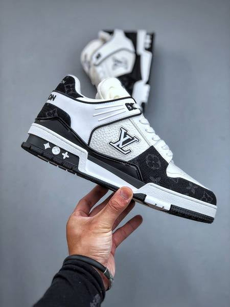 Louis Vuitton Trainer FL24 – Black & White